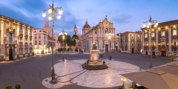 Vintage House Apartment Catania Bagian luar foto
